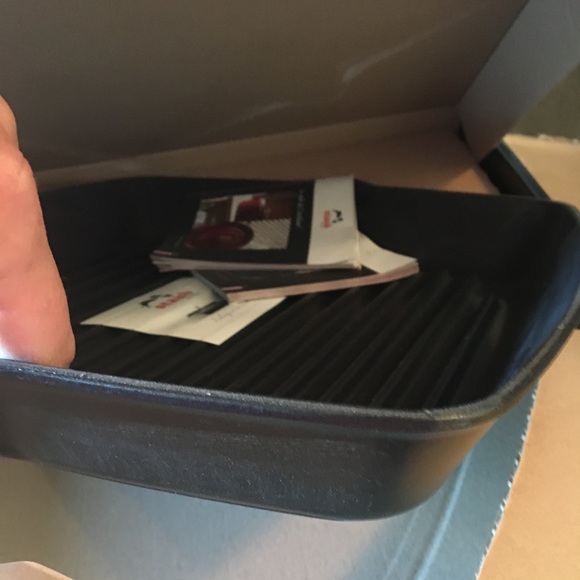 BNIB Staub grill pan black - Picture 2 of 5